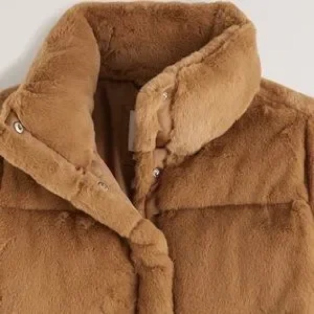 A&F Faux Fur Jacket - Picture 8 of 11